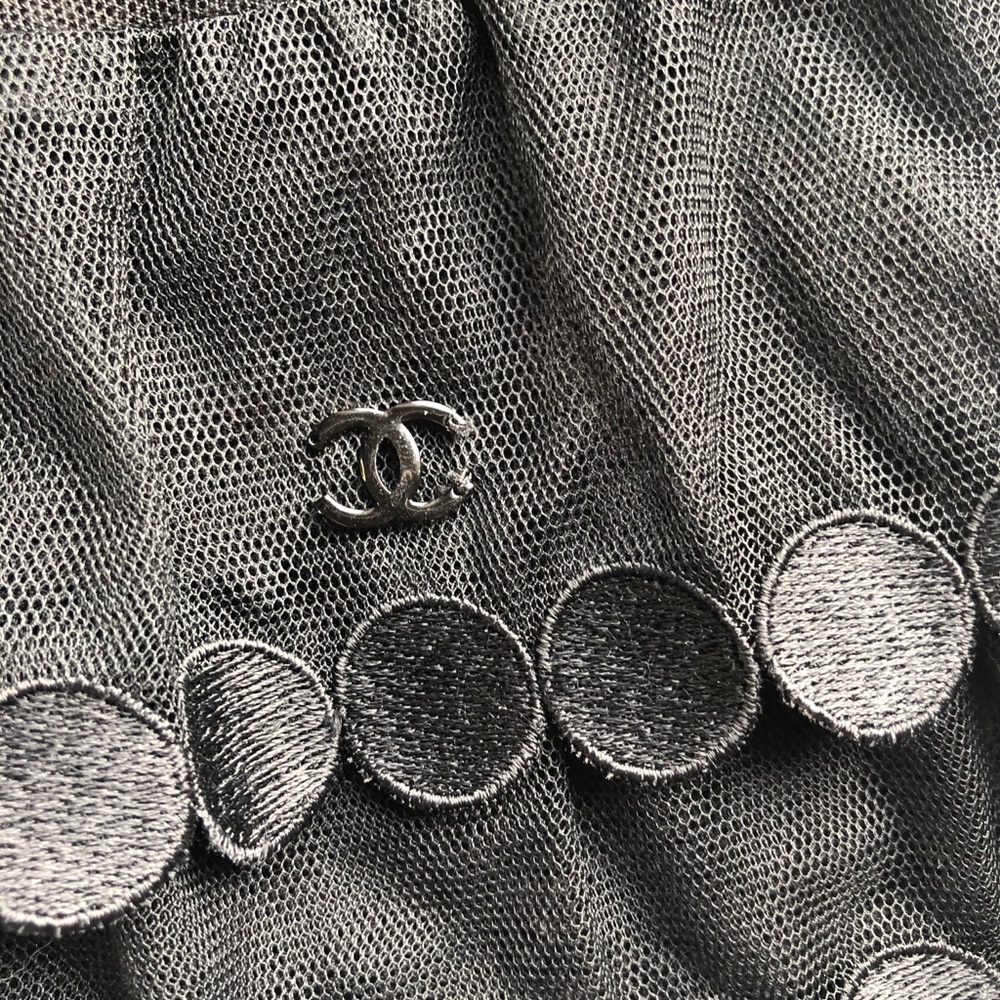 🔶FREE SHIP🔶CHANEL Pearl Button Top - Picture 10 of 15